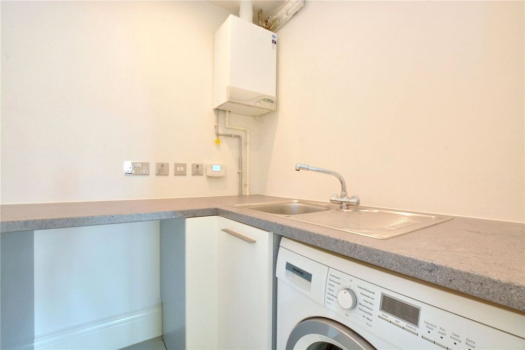 Additional image 13 of 2 bed flat to rentKingswood Mansions, 15 Newton Park Place, Chislehurst BR7