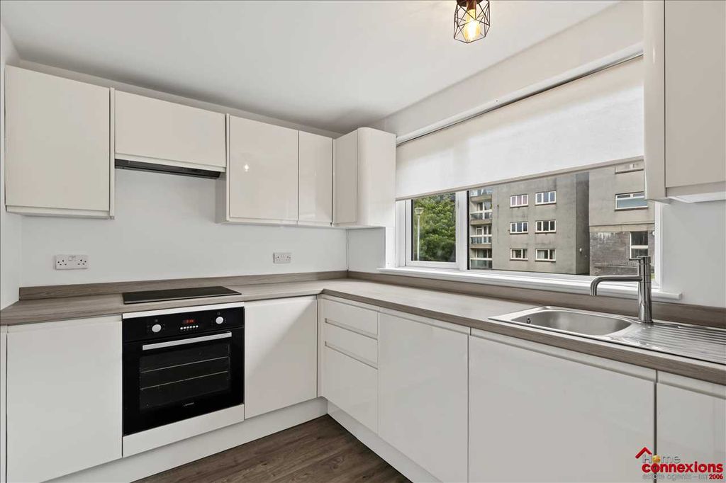 Property photo 2 of 13 Kitchen