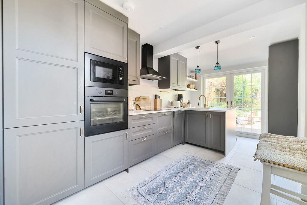 Property photo 3 of 24 1316188-5-68625Db...