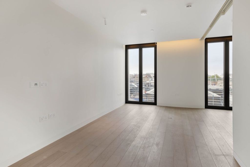 Property photo 1 of 14 Awinship-9164-04-...