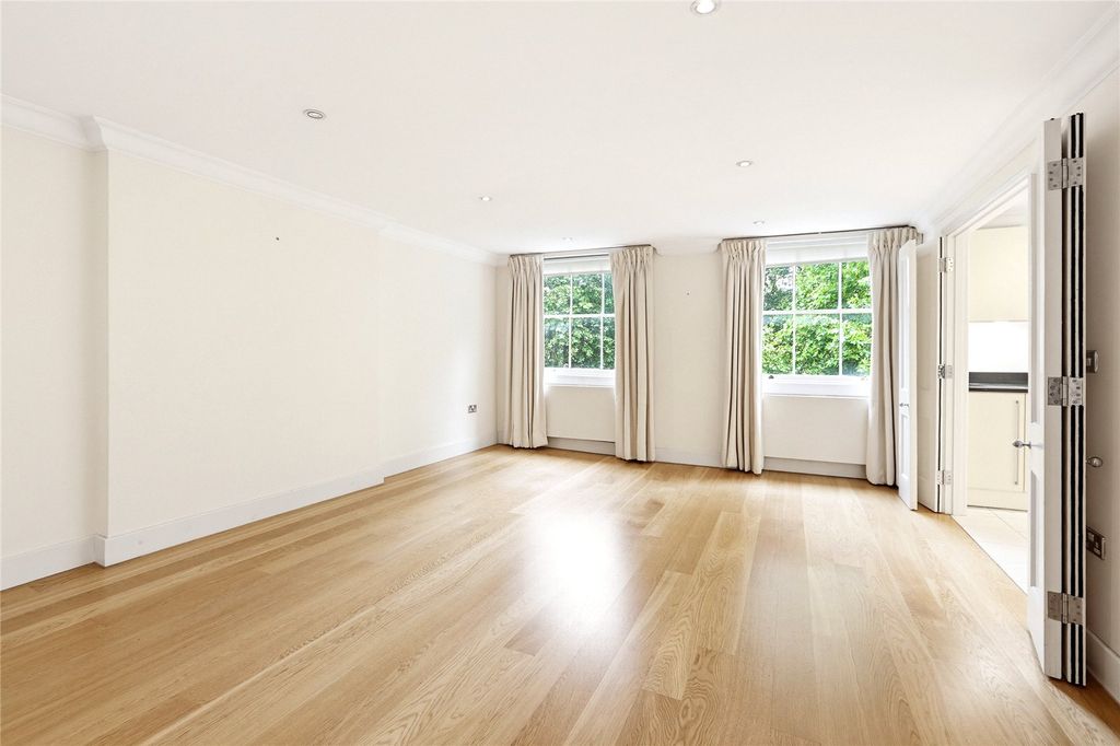 Property photo 3 of 16 Reception Room