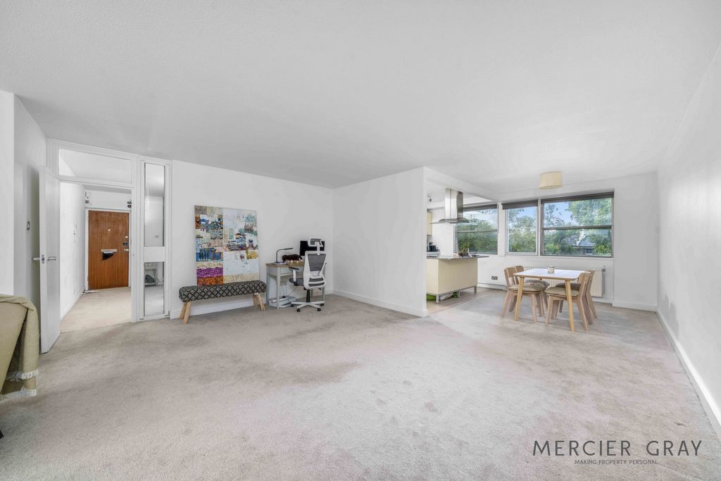 Property photo 2 of 12 Photo 11