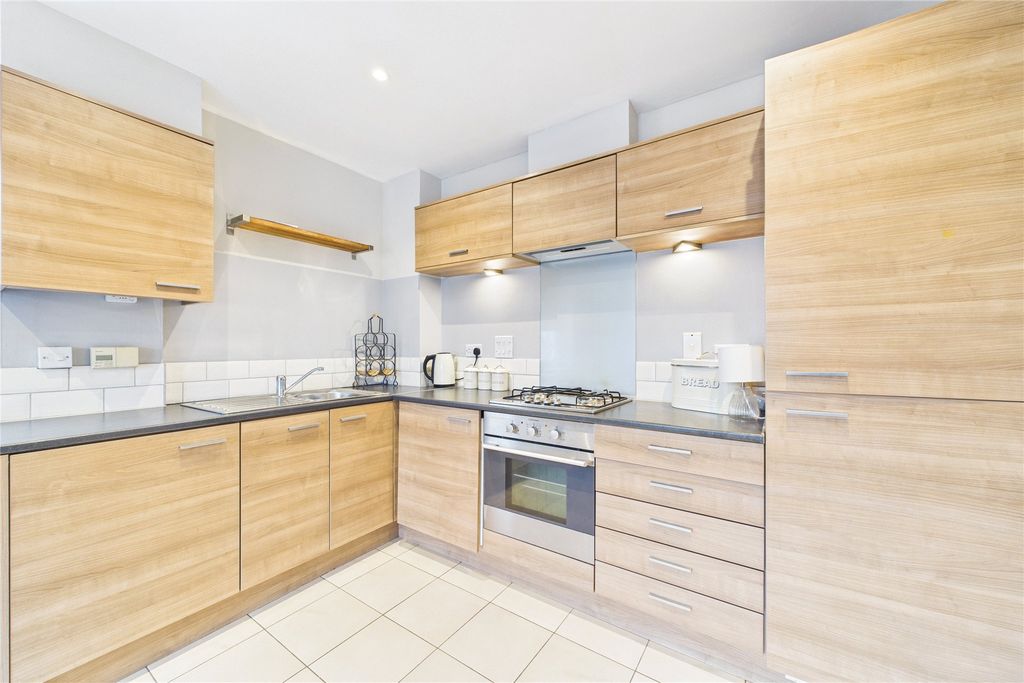 Property photo 2 of 10 Picture No. 14