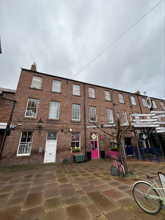 Property photo 1 of 2