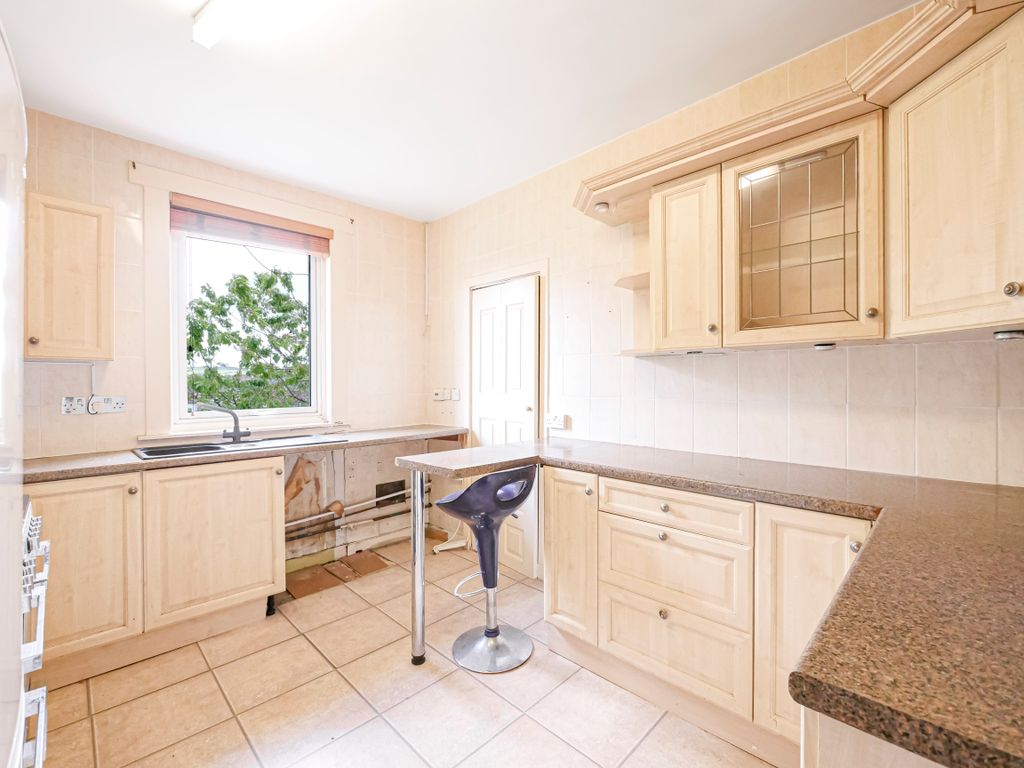 Property photo 2 of 12 Kitchen-2