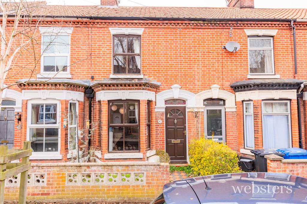 Property photo 1 of 11