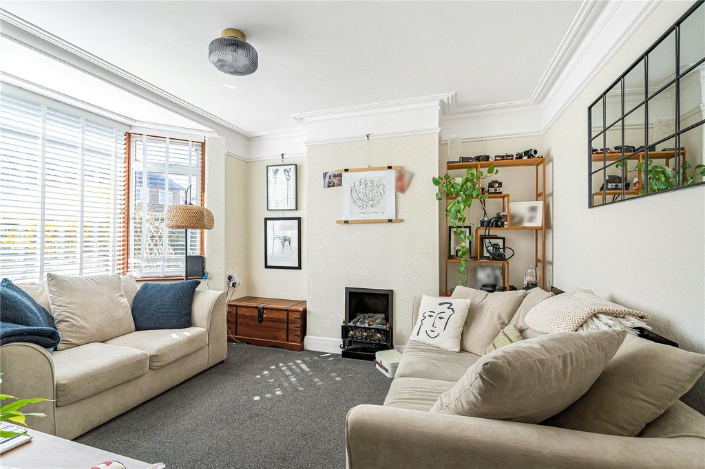 Property photo 2 of 12 Picture No. 14