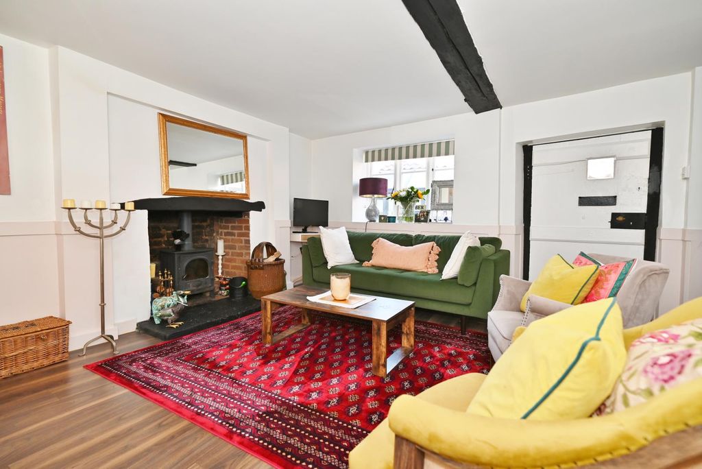 Property photo 3 of 18