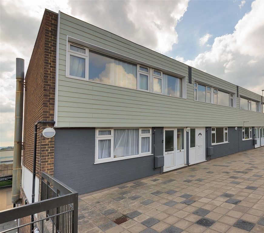 Additional image 13 of 3 bed flat for saleCastle Road, Maidstone ME16