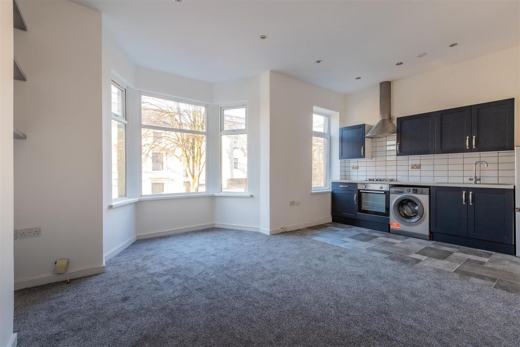 Property photo 2 of 12 10 Fff-8.Jpg