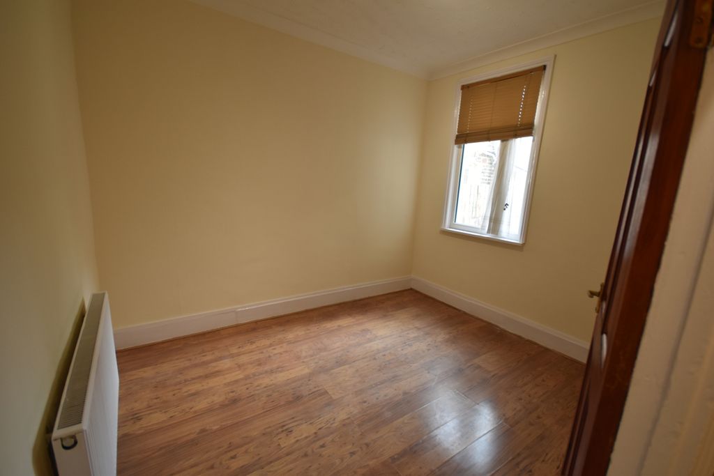 Property photo 3 of 8 Gallery
