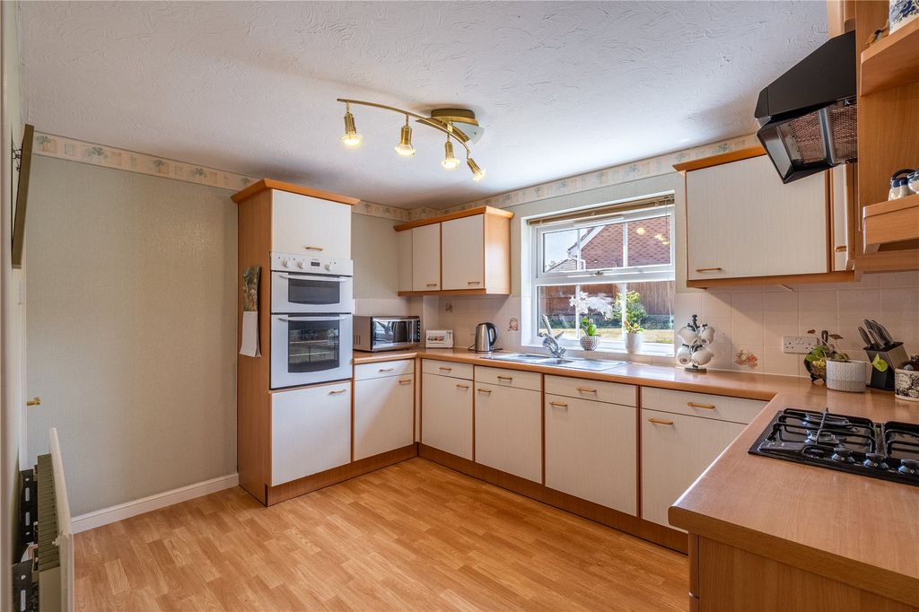Property photo 3 of 32 Picture No. 39