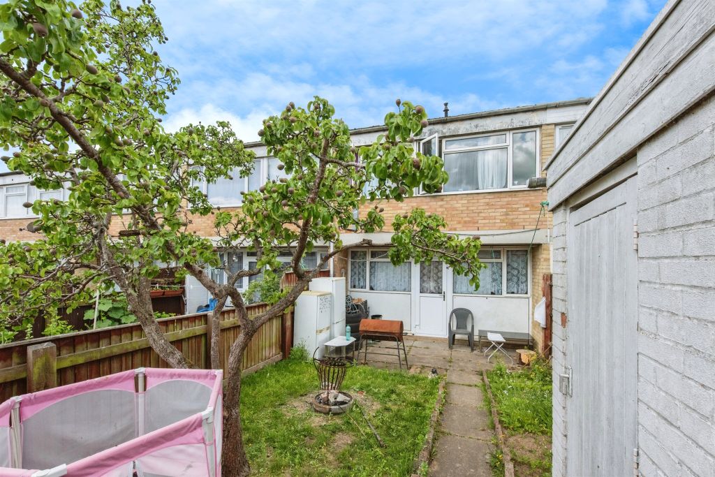 Property photo 2 of 5