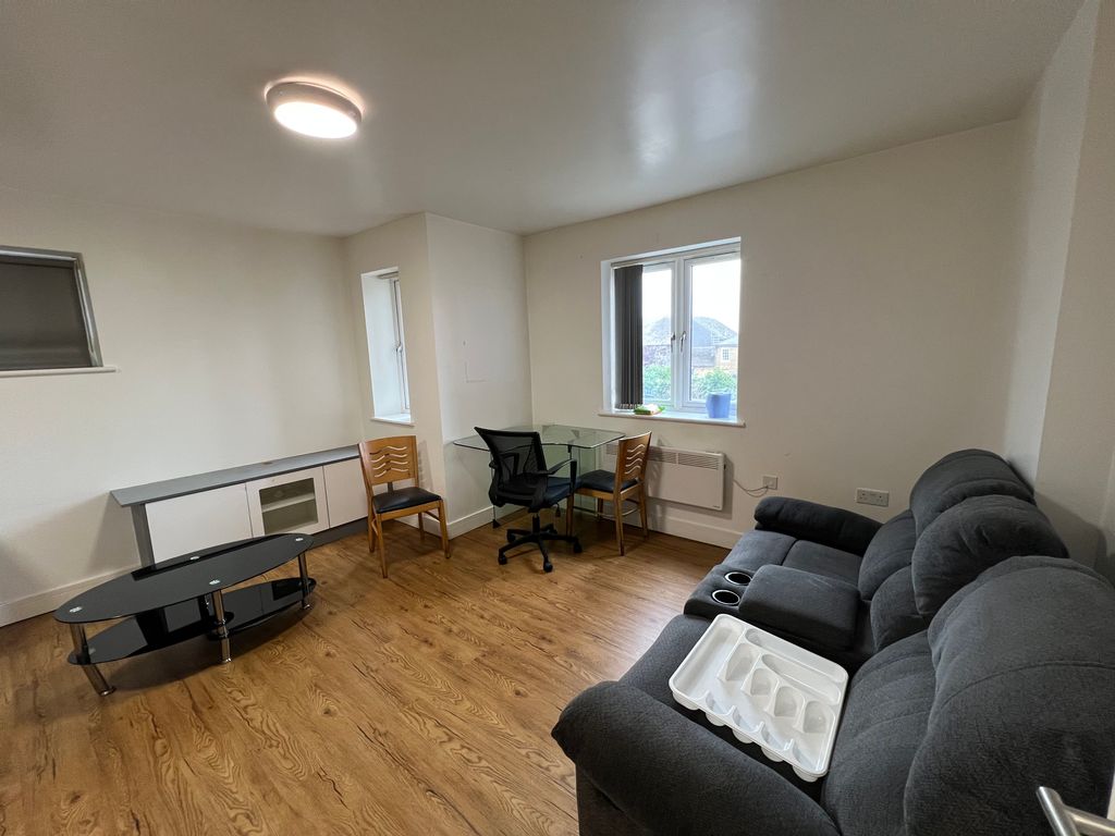 Property photo 2 of 11