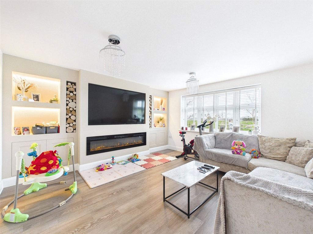 Property photo 2 of 21 Picture No. 42