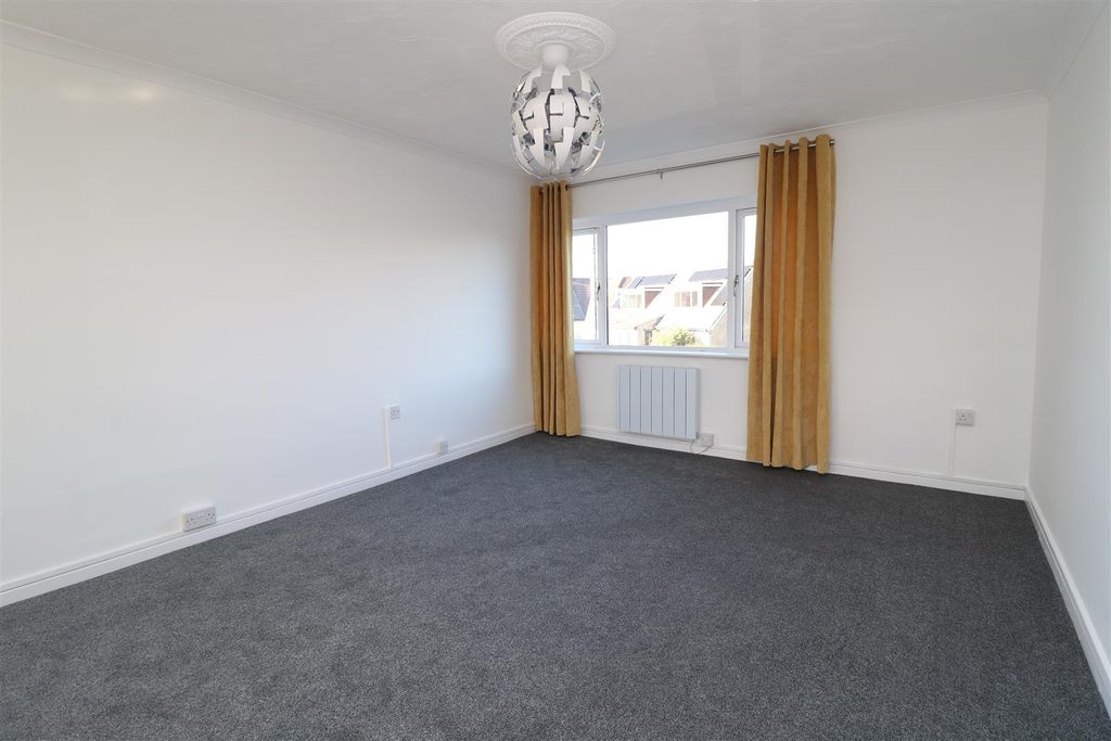 Property photo 3 of 11 Img_5205.Jpg