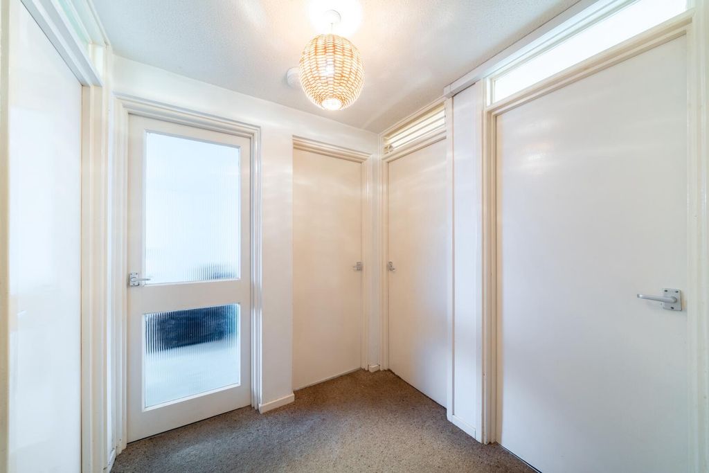 Property photo 2 of 12 Hallway