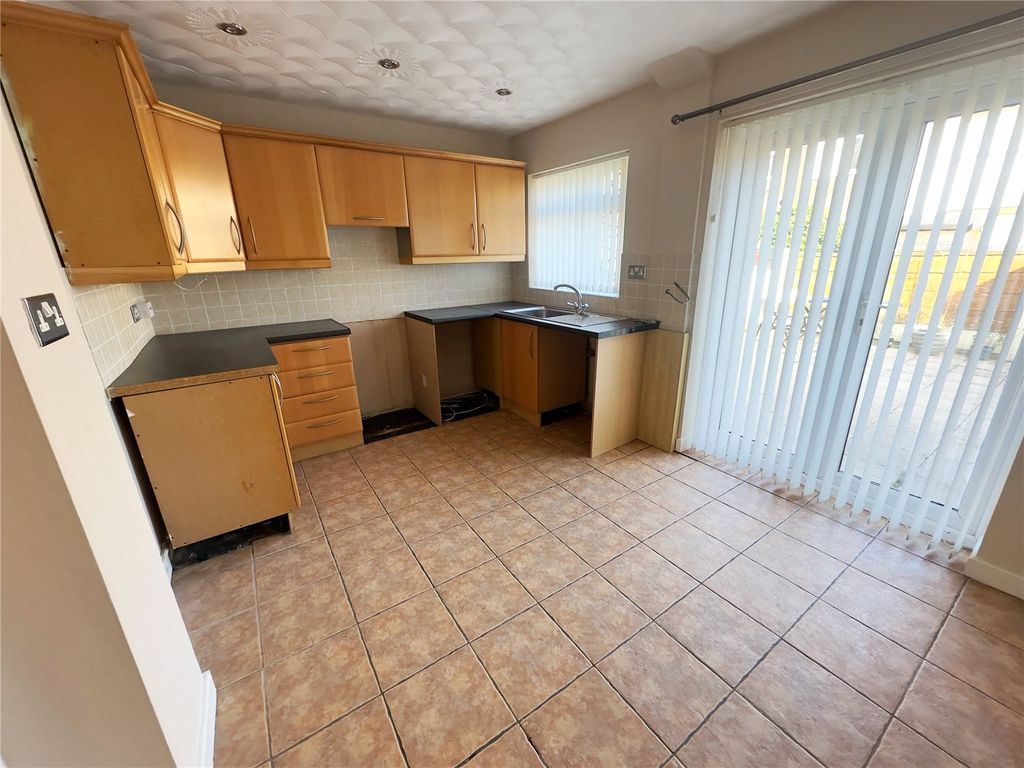 Property photo 3 of 12 Picture No. 10
