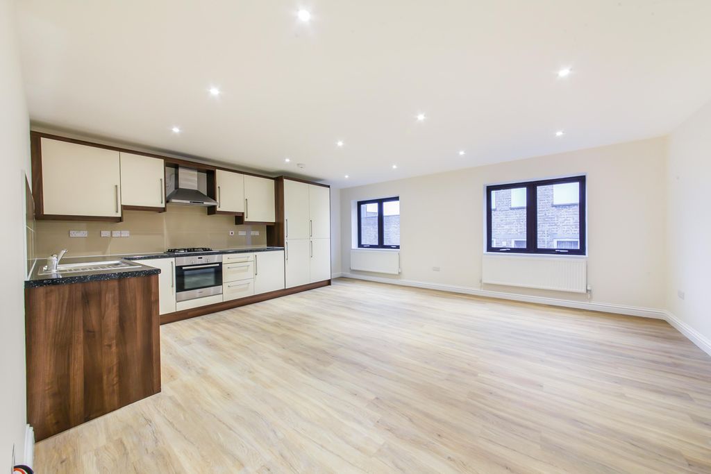 Property photo 2 of 4 Kitchen