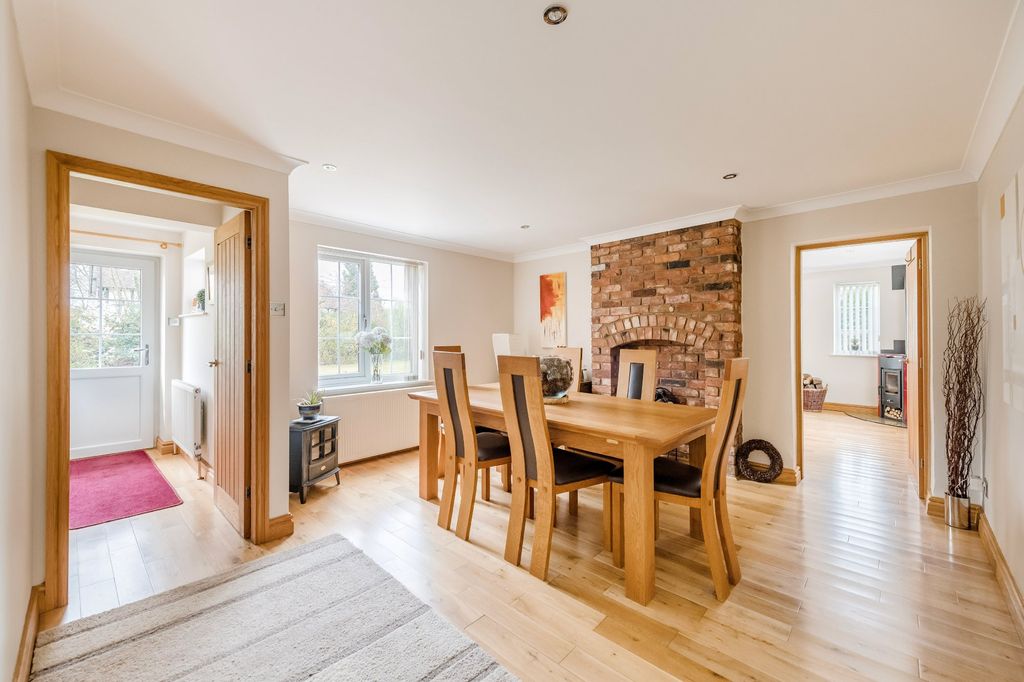 Property photo 3 of 44 Dining Room