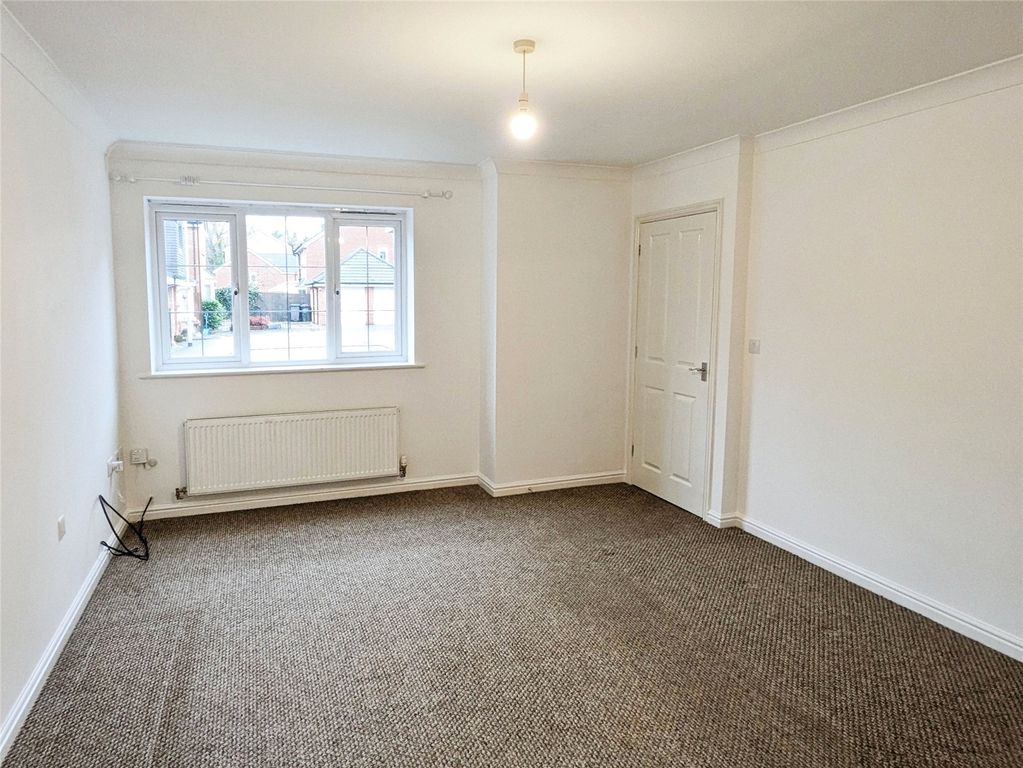 Property photo 2 of 12 Living Room