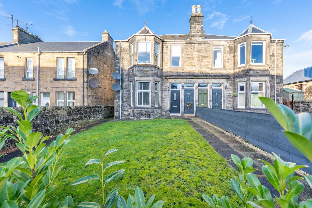 Property photo 1 of 30