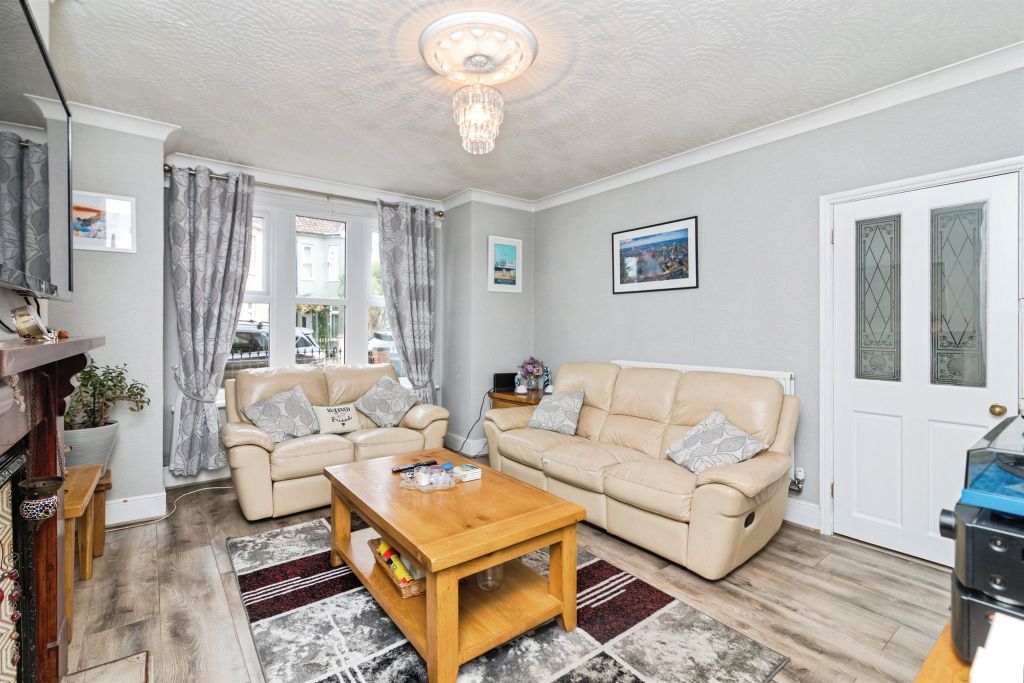 Property photo 3 of 19