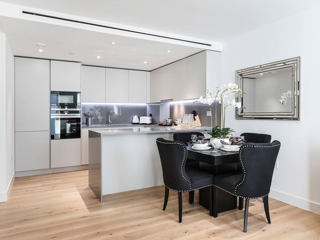 Property photo 2 of 32 Ariel House