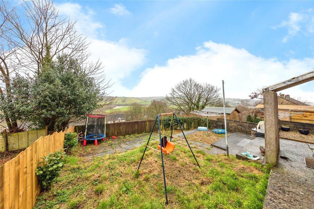 Property photo 2 of 16 Picture No. 17