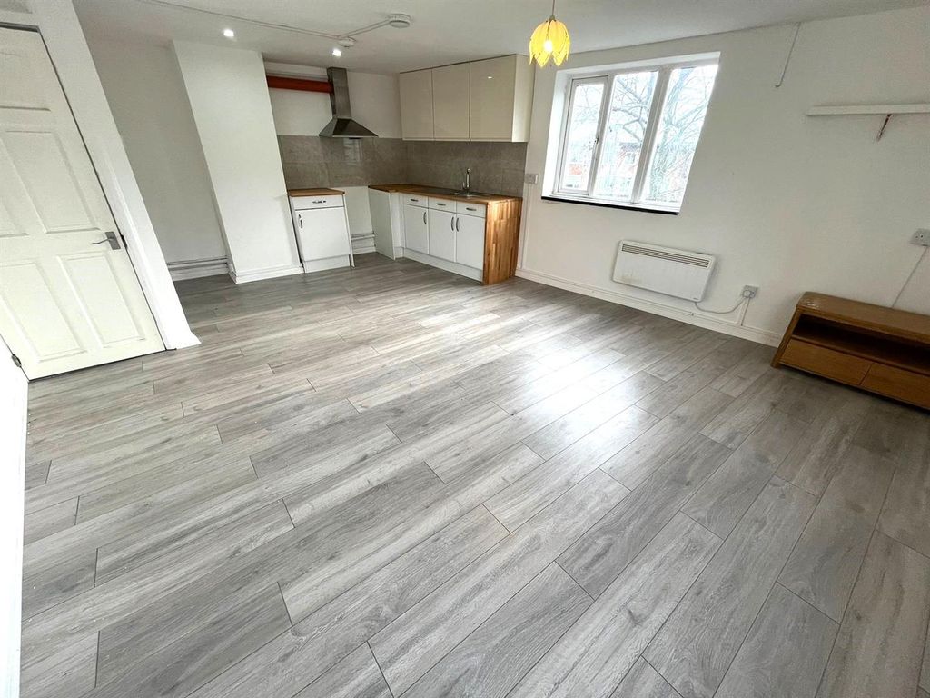 Property photo 2 of 10 Open Plan Sitting Room/ Kitchen Pic 1