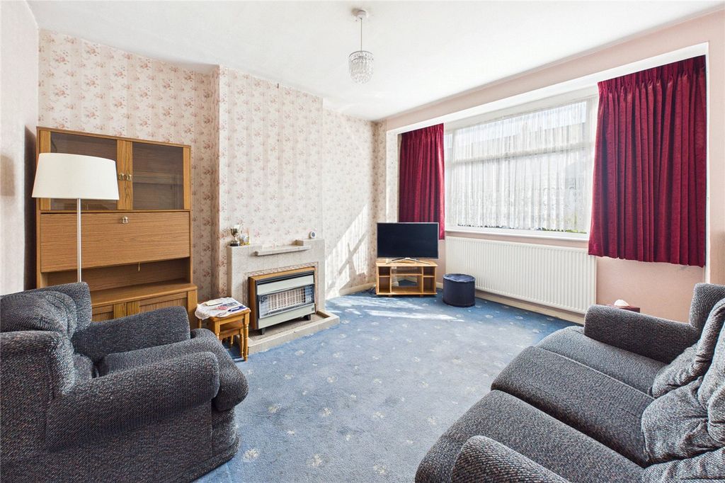 Property photo 2 of 11 Picture No. 03