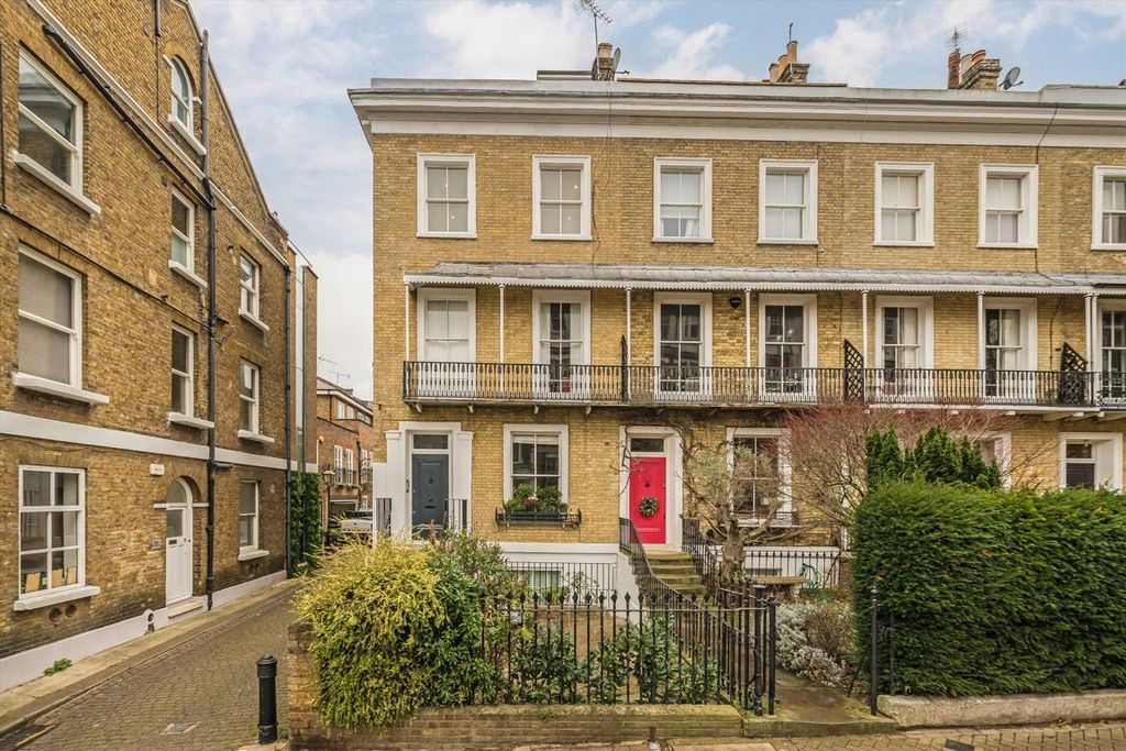 Property photo 1 of 8