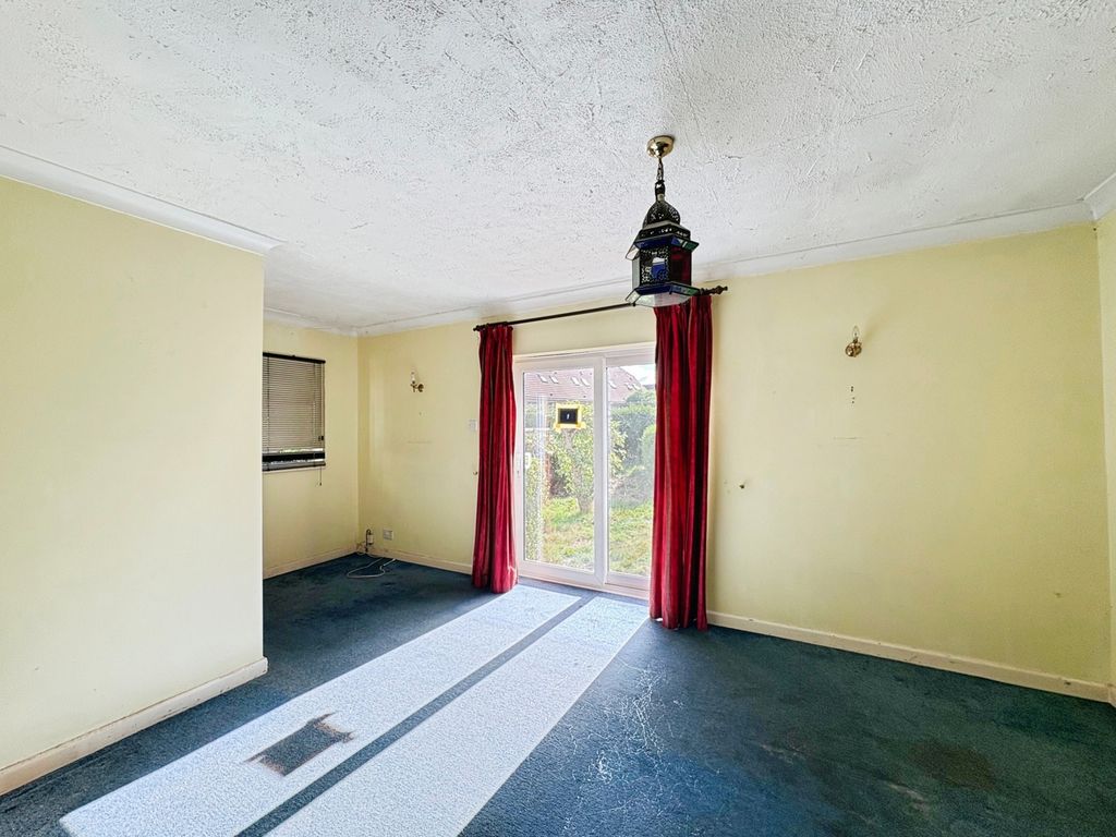 Property photo 2 of 11 Pbox-Img.Jpg