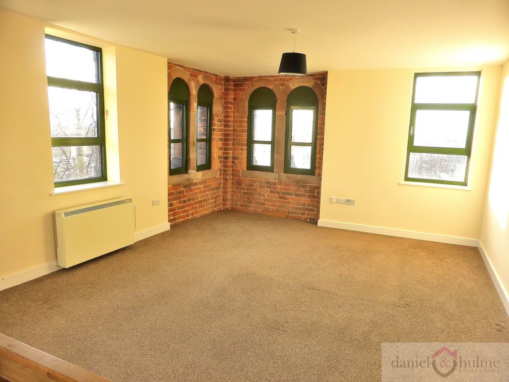 Property photo 3 of 19 Photo 8