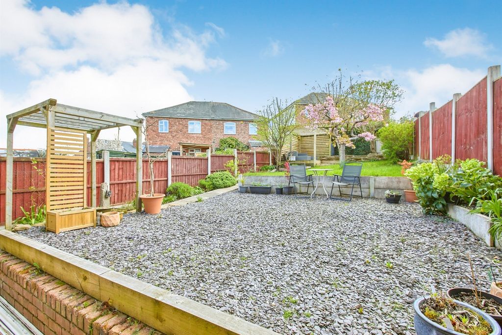 Property photo 3 of 20