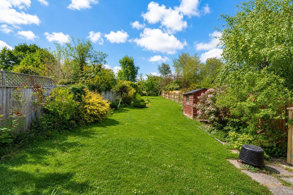 Property photo 2 of 25 d44d63B6-690A-4399-B52E-0Fa3908E1ce0.Png