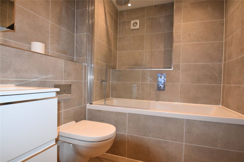 Property photo 3 of 7 Picture No. 11