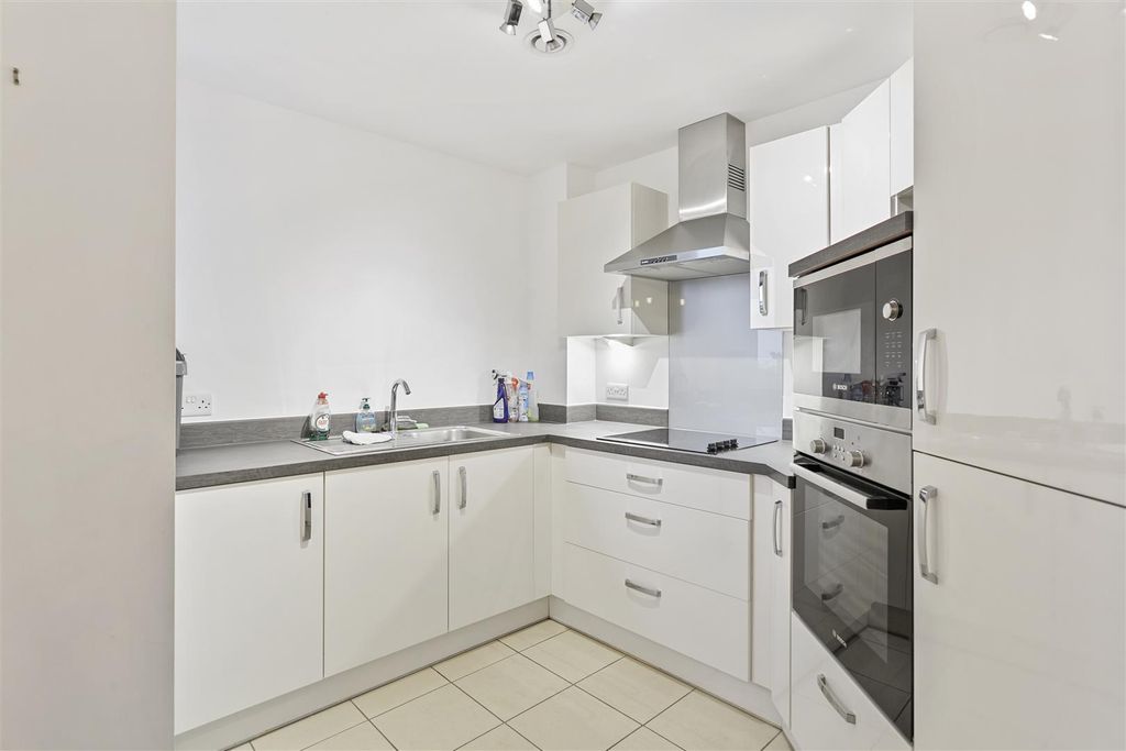 Property photo 2 of 10 07-Dd31F809-d729-4596-9cc5-158B5Deebe5Fshpmcs_2 Tu