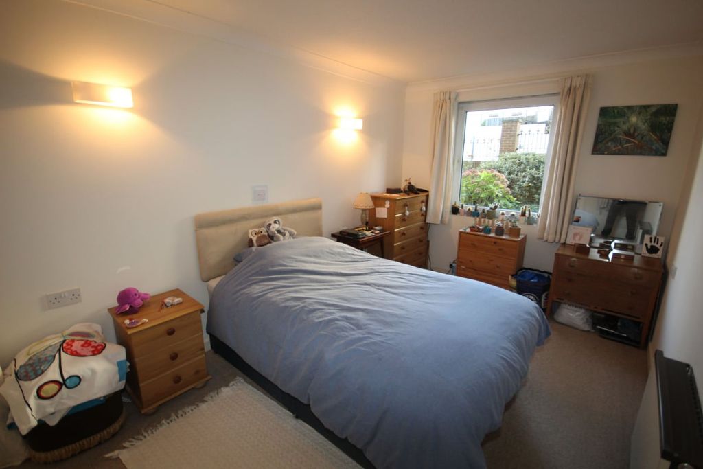 Property photo 3 of 5