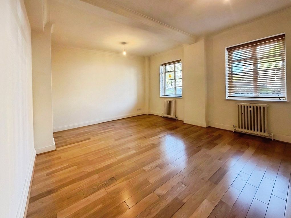 Property photo 3 of 13 Dining Room