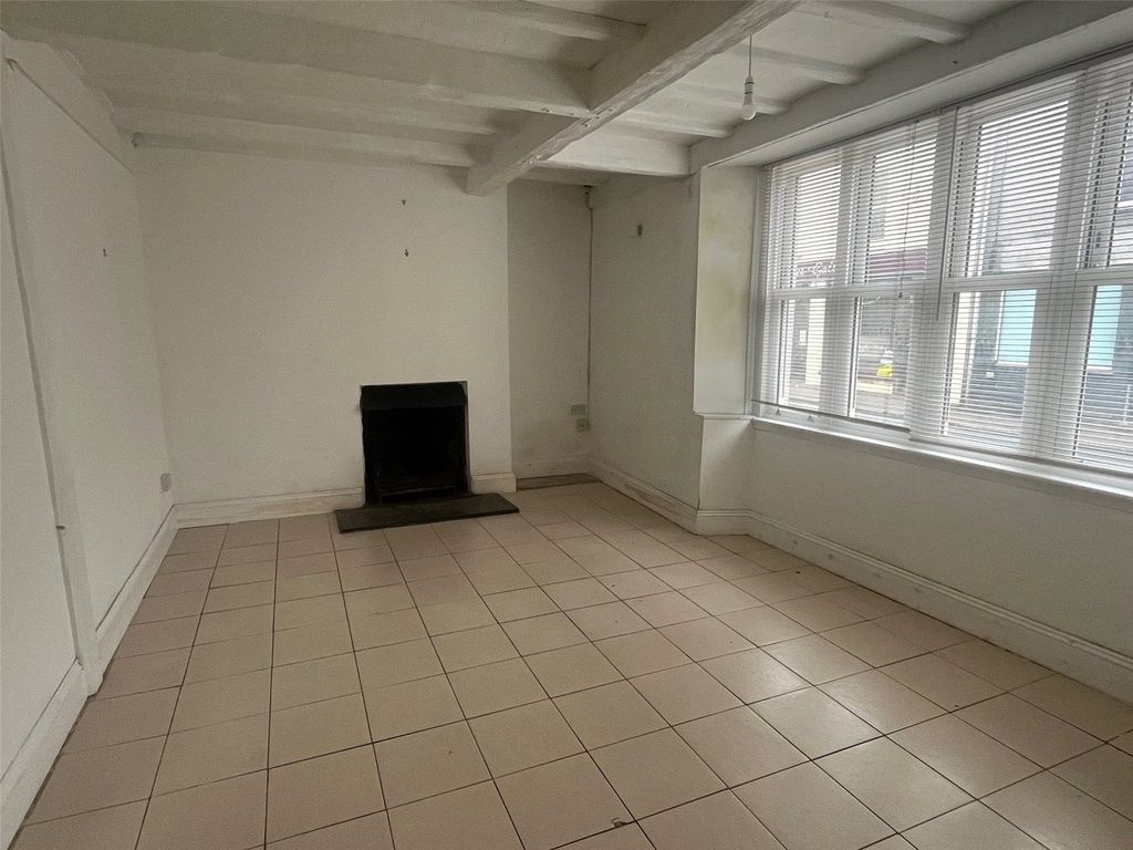Property photo 2 of 14 Picture No. 05