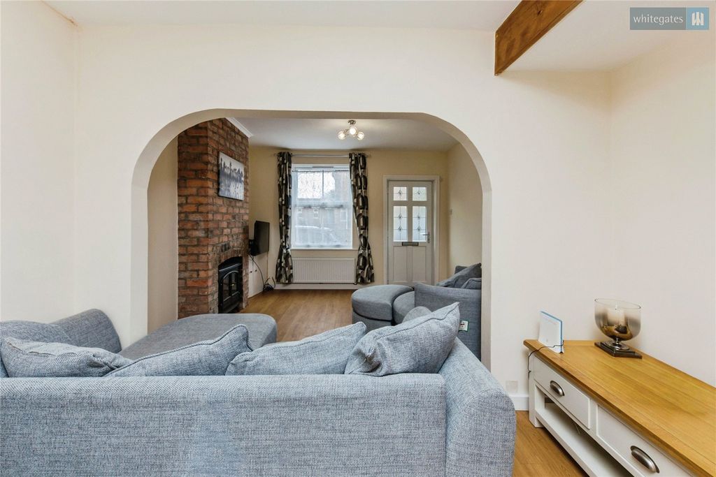 Property photo 3 of 14 Picture No. 05