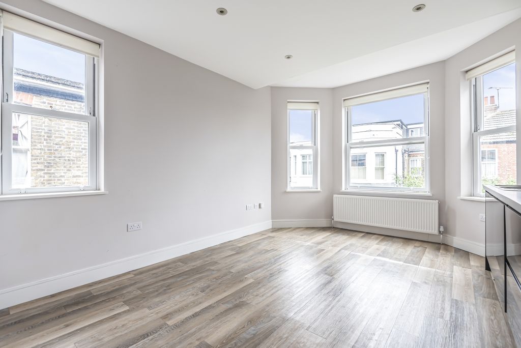 Property photo 2 of 5 659967 (2)