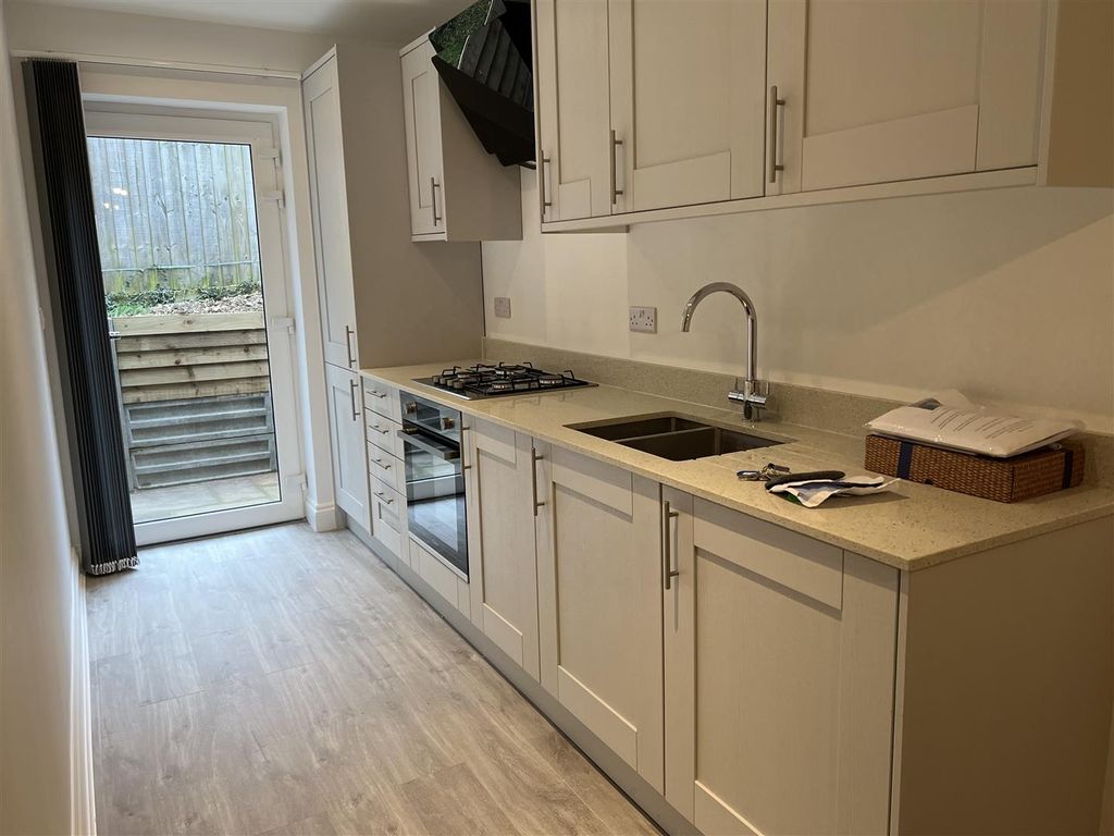 Property photo 3 of 6 Img_0203.Jpg