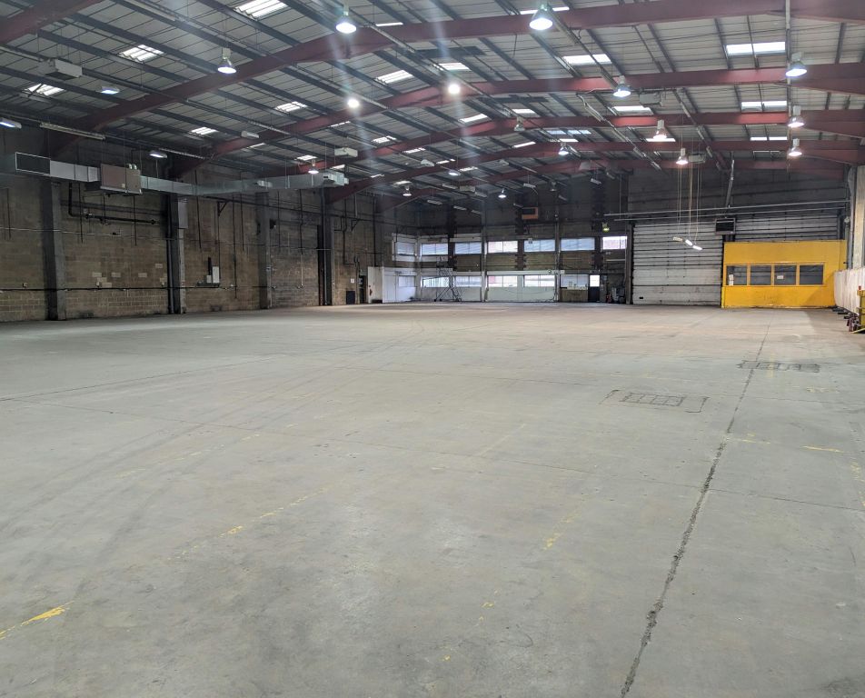 Property photo 1 of 5 1 Unit 12 Merton Ind Pk  Int Crop.Jpg