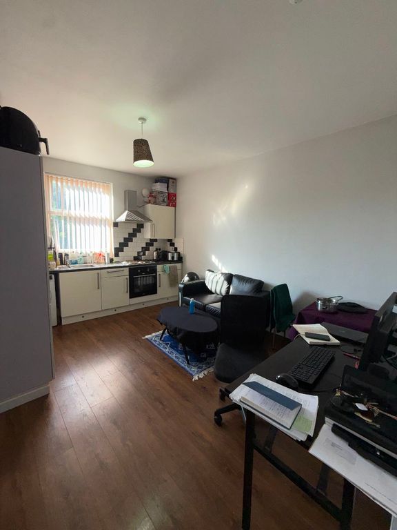 Property photo 2 of 5