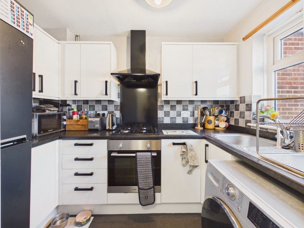 Property photo 2 of 9 5184433