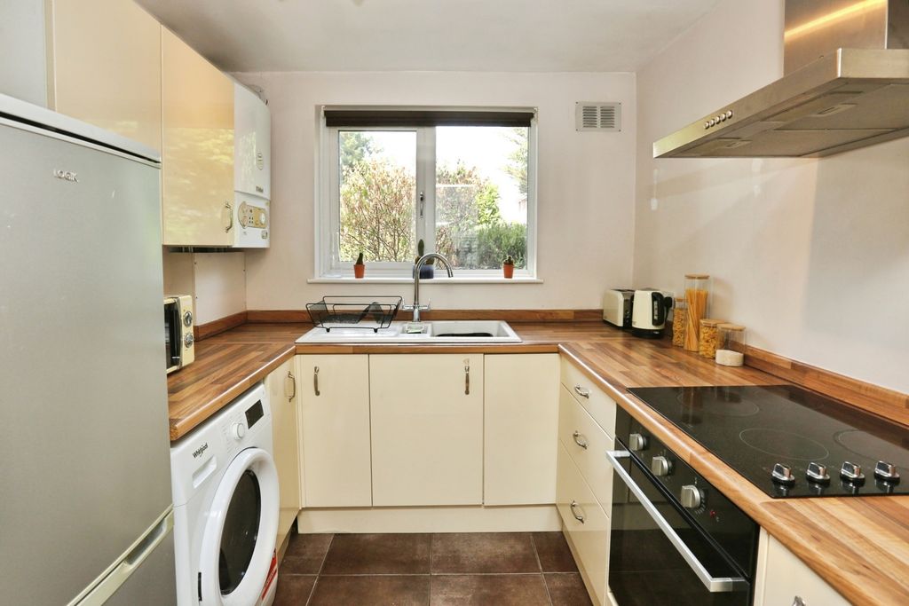 Property photo 2 of 11 Pbox-Img.Jpg