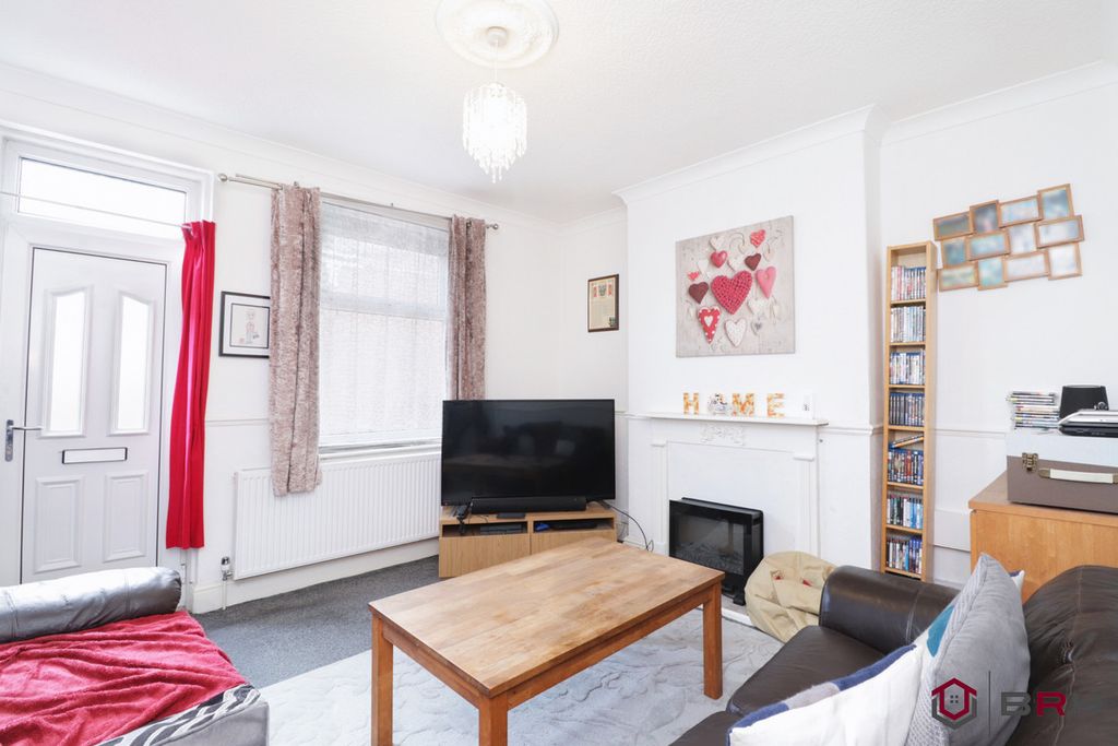 Property photo 3 of 14