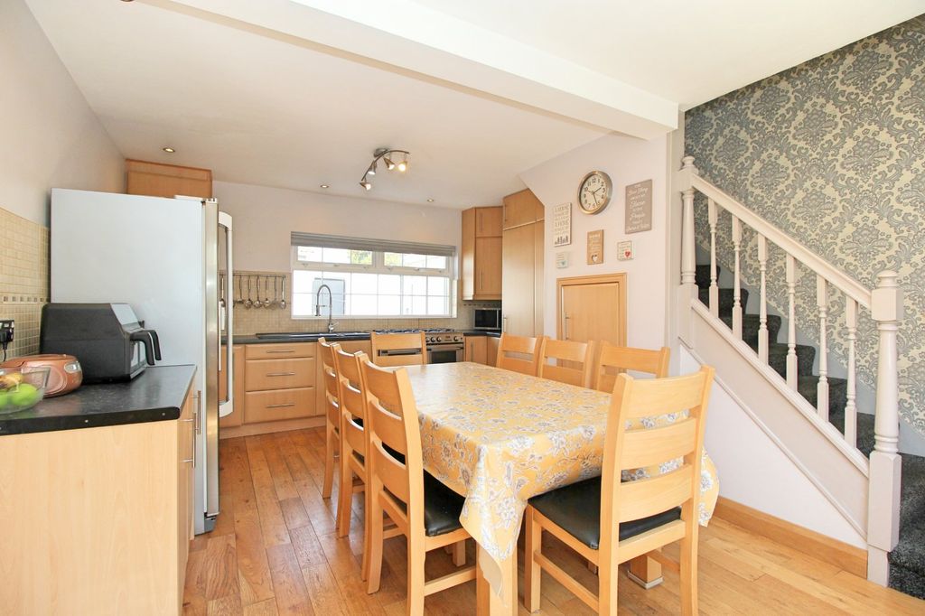 Property photo 3 of 25 Picture No. 17